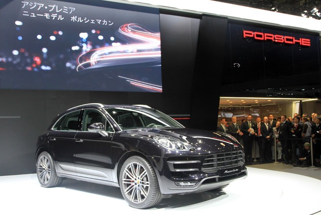 tokyo motor show 2013 porsche macan 07 Macan 2014: Mẫu xe đánh dấu sự tham gia của Porsche vào phân khúc SUV cỡ nhỏ hạng sang