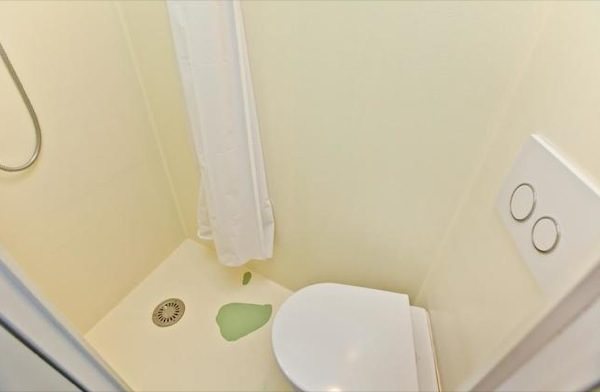 1411014238 tiny house for sale in london 0004b Tham quan thiết kế căn hộ nhỏ 17 mét vuông, giá hơn... 9 tỉ đồng