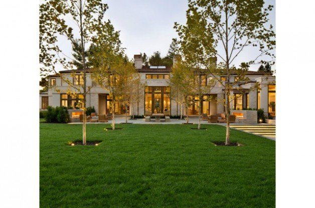 Khám phá bên trong dinh thự 27 triệu USD của người đồng sáng lập Microsoft – Paul Allen the home was built in 2013 by pacific peninsula group and sits on nearly two acres Khám phá bên trong dinh thự 27 triệu USD của người đồng sáng lập Microsoft – Paul Allen