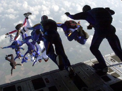Vì sao bạn không thể làm giàu nếu tư duy mãi như người nghèo? i cant afford to take risks Vì sao bạn không thể làm giàu nếu tư duy mãi như người nghèo?