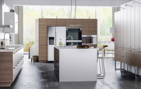 2 62963 Vận xui đeo bám khi đặt sai lò vi sóng và tủ lạnh